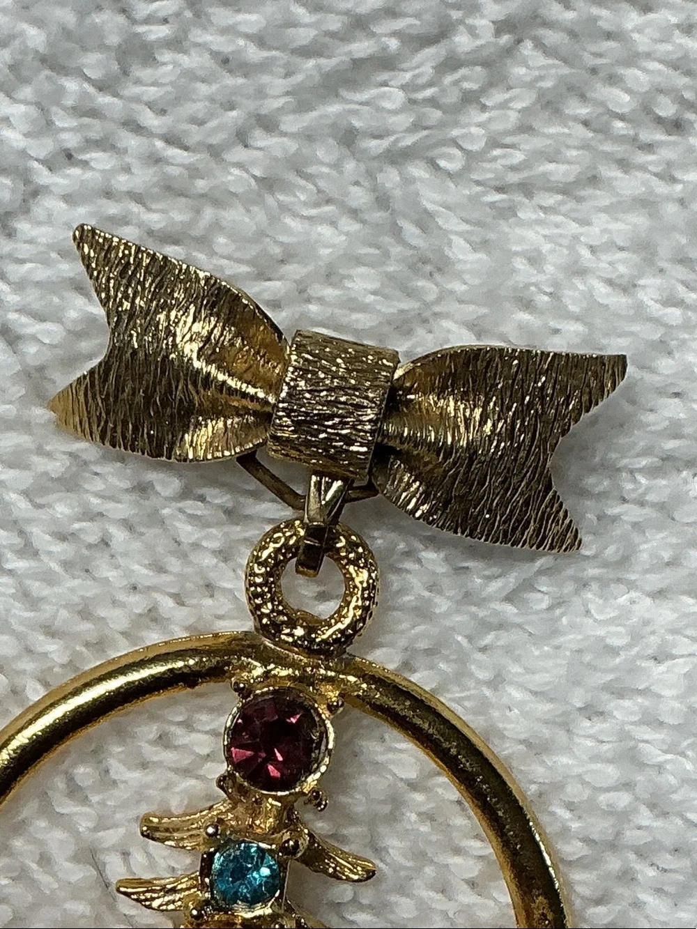 Vintage Christmas Tree Dangle Brooch with Multicolor Stones